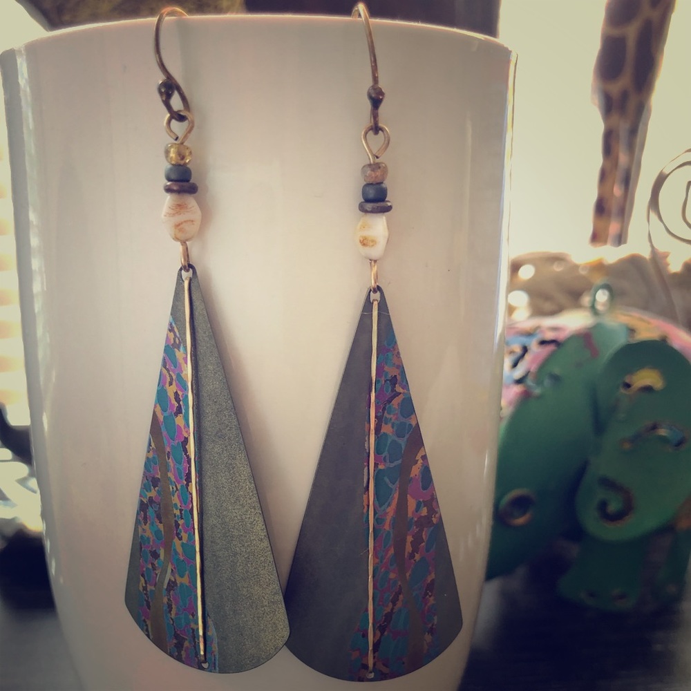 Holly Yashi Niobium Sage Green Earrings